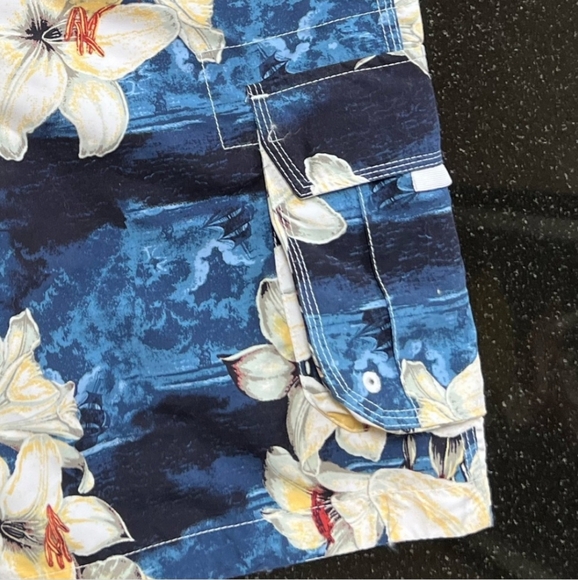 Island Shores Swim Shorts - Picture 5 of 9